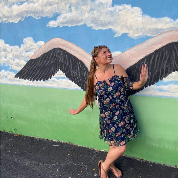 CC @SpaBloomFlow SHARE Show is LIVE πΌπΆβοΈβ»οΈ - Picture 8 of 14